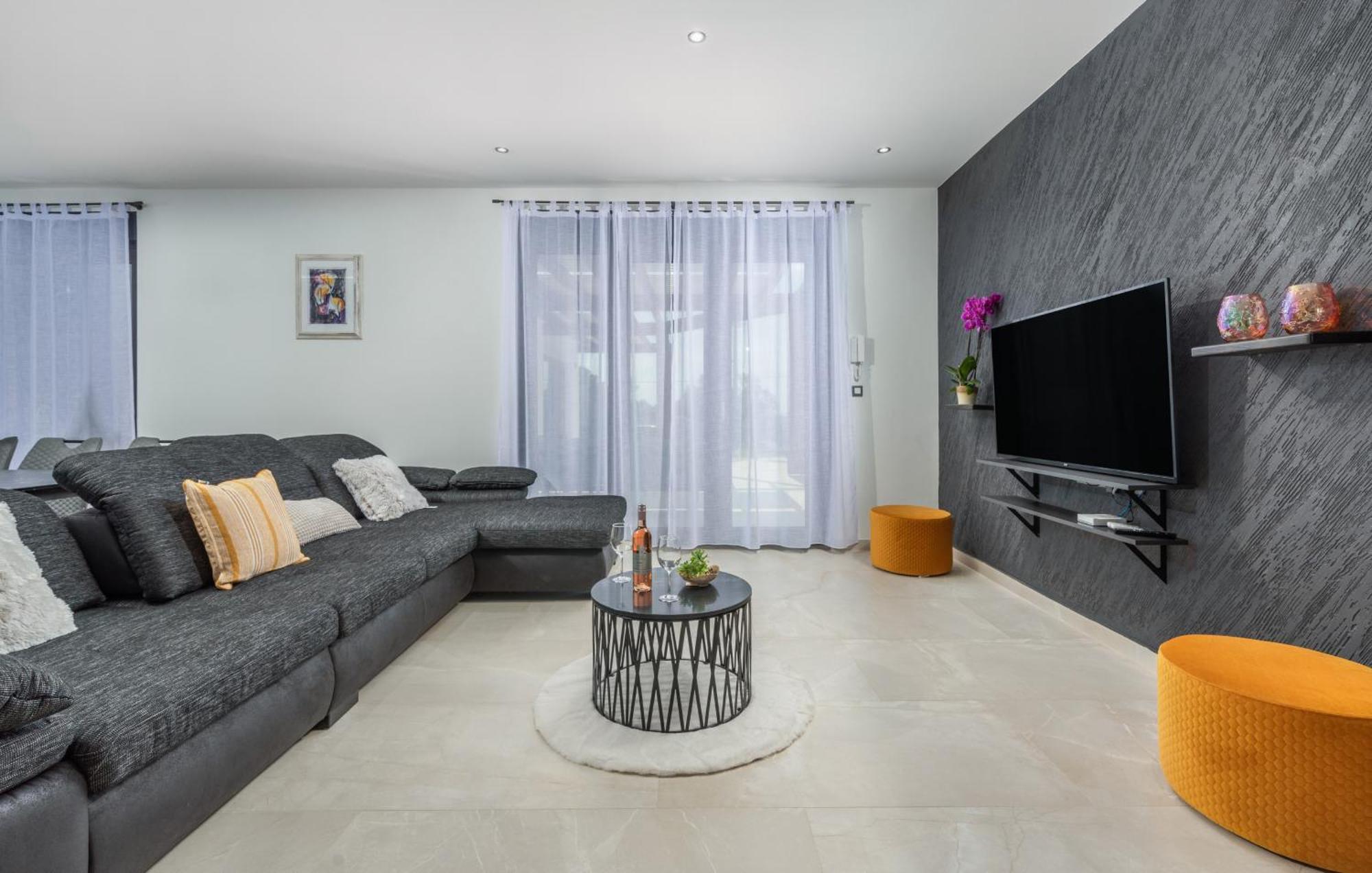 קרניצה Villa Posidonia Near Pula With Sea View And Surrounded By Olive Trees מראה חיצוני תמונה